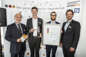 Josef Pelzer, Uli Quaas, Nils Neuneier-Quak, Jochen Schwill. Preisverleihung anlässlich der Auszeichnung der Initiative "Deutschland - Land der ideen" für den next pool von Next Kraftwerke.